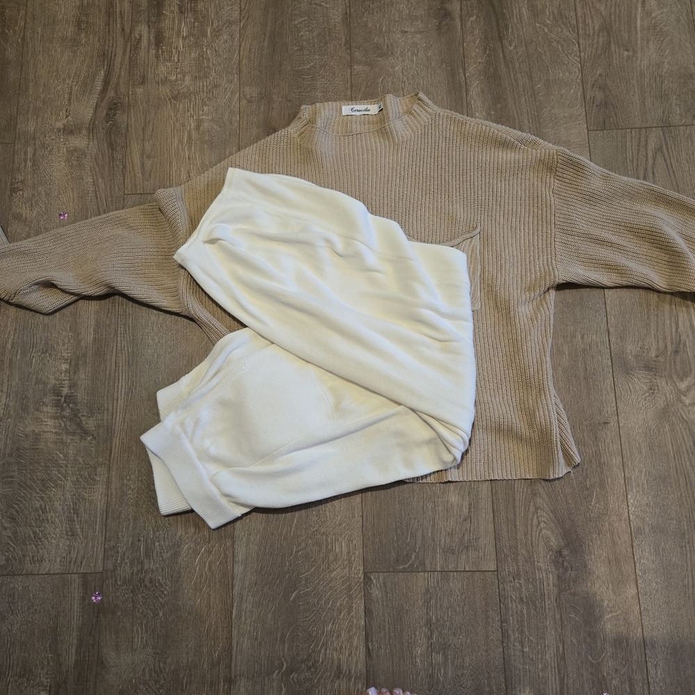 Women's Tan Sweater With White Sweater Pants Womens Size Xl Fall Outfit